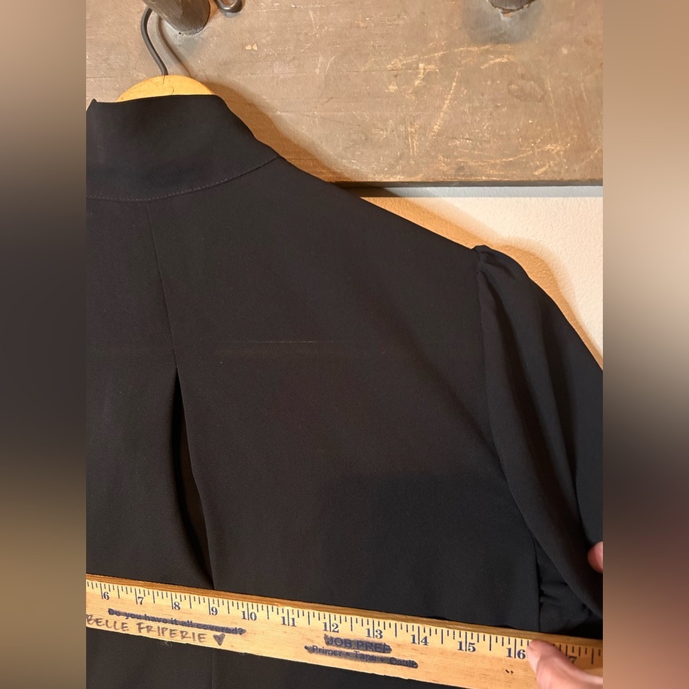 Bow tie blouse - Picture 10 of 12